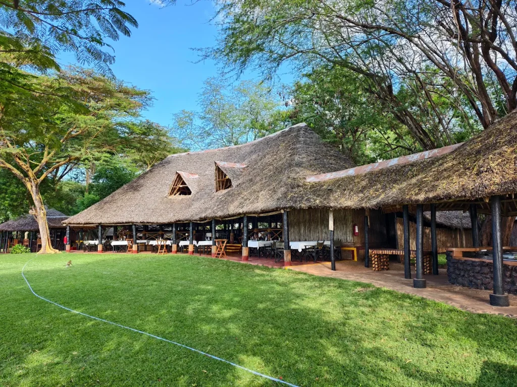 Voyager Ziwani Tented Camp2